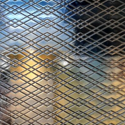 Intricate 3 Dimensional Mirror Finish Wall Panel