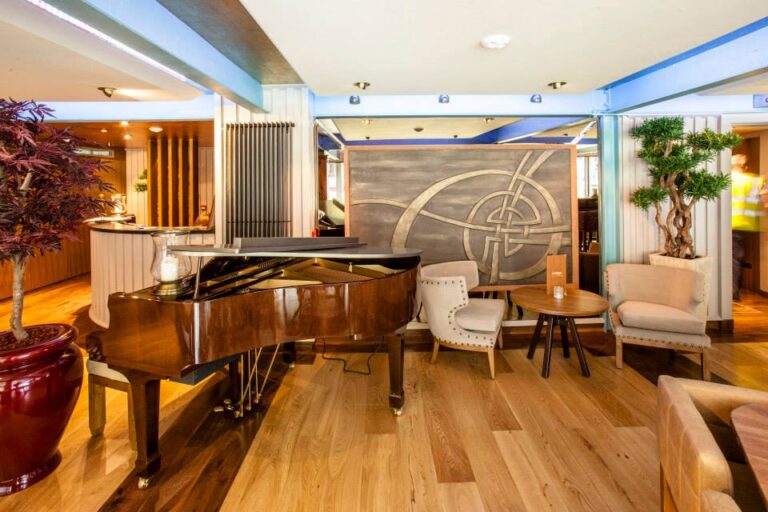 The gilded ceiling and bronze paint effect were carefully carried out by our specialist decorators in this prestigious bar and restaurant in Ireland.