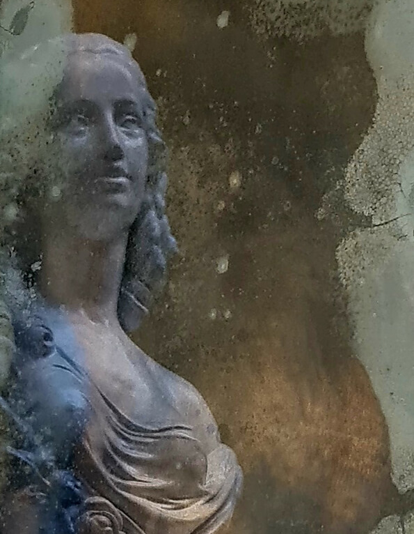 MG41 Patinated Antique Mirror Glass